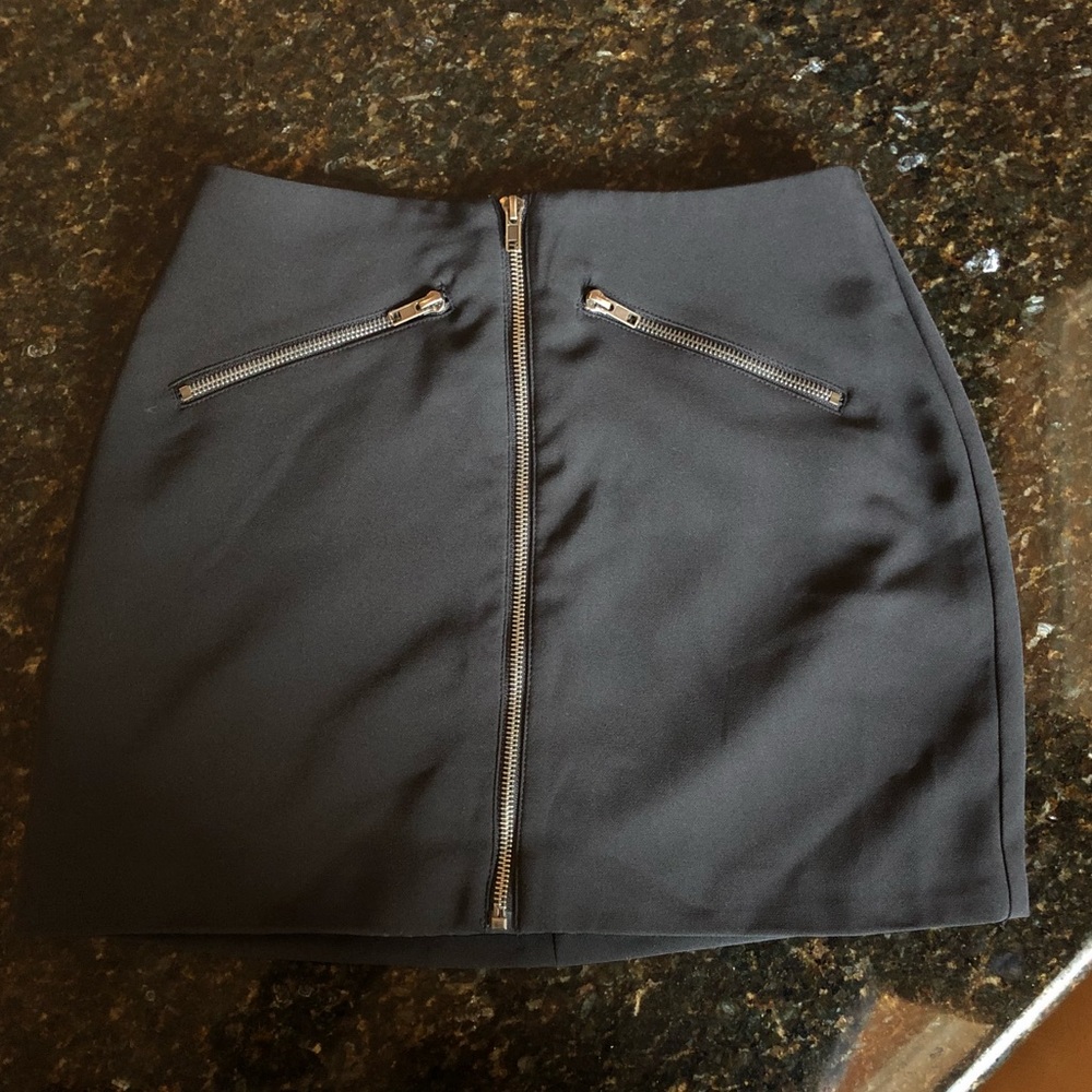 Zip up skirt